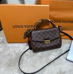 LOUIS VUITTON CROISETTE, Sieraden, Tassen en Uiterlijk, Tassen | Damestassen, Ophalen of Verzenden, Zo goed als nieuw, Bruin, Handtas