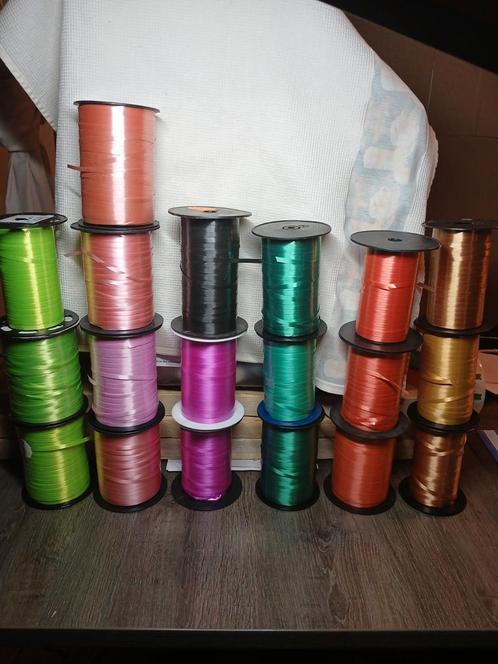 44 rollen krullint 5 mm, Diversen, Cadeaupapier, Nieuw, Ophalen of Verzenden