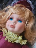 Porseleinen pop met blonde haren en blauwe ogen, Verzamelen, Poppen, Ophalen of Verzenden, Nieuw, Pop, Levensecht of Reborn