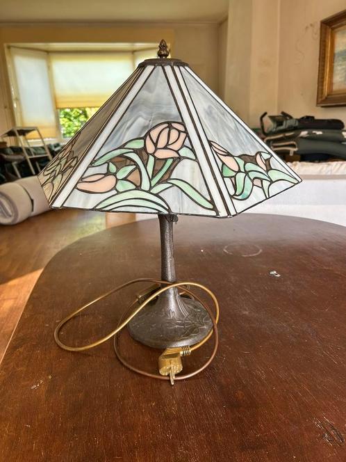 Tiffany stijl tafellamp, Huis en Inrichting, Lampen | Tafellampen, Zo goed als nieuw, Minder dan 50 cm, Glas, Ophalen