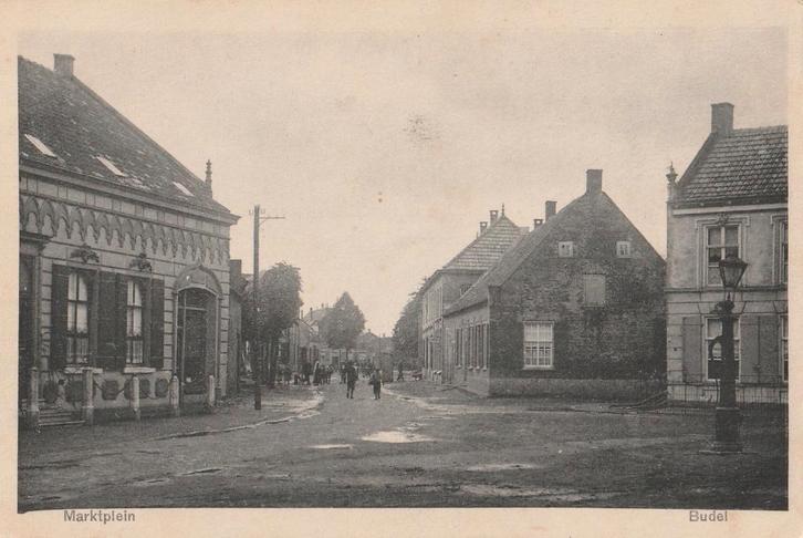 Budel, Marktplein. Gemeente Cranendonck., Verzamelen, Ansichtkaarten | Nederland, Gelopen, Noord-Brabant, Verzenden