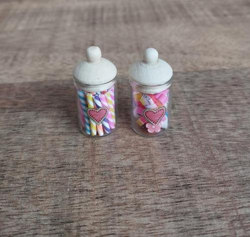 2 GLAZEN SNOEPPOTTEN VOOR POPPENHUIS 1:12, Verzamelen, Poppenhuizen en Toebehoren, Nieuw, Poppenhuis, Ophalen of Verzenden