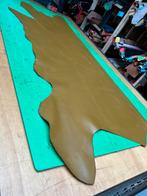 Olijf groen Kalfs halve huid 1,5mm dikte iets stug&glad A52, Leer of Kunstleer, Ophalen of Verzenden, Zo goed als nieuw, 30 tot 120 cm