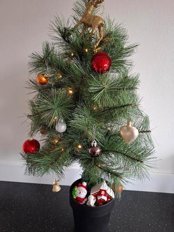 Kunst kerstboom 90 cm hoog beschikbaar voor biedingen