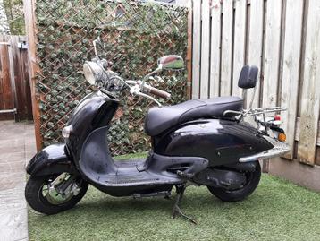 Znen retroscooter gy6 beschikbaar voor biedingen