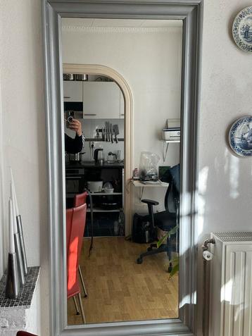 Grote Wandspiegel 165x75 cm beschikbaar voor biedingen