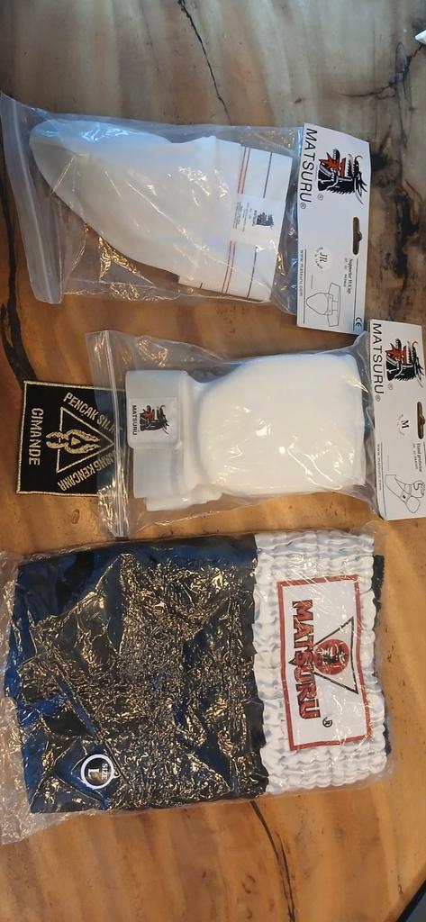 Matsuru handbeschermers kruisbeschermer broek, Sport en Fitness, Vechtsporten en Zelfverdediging, Nieuw, Overige, Ophalen of Verzenden