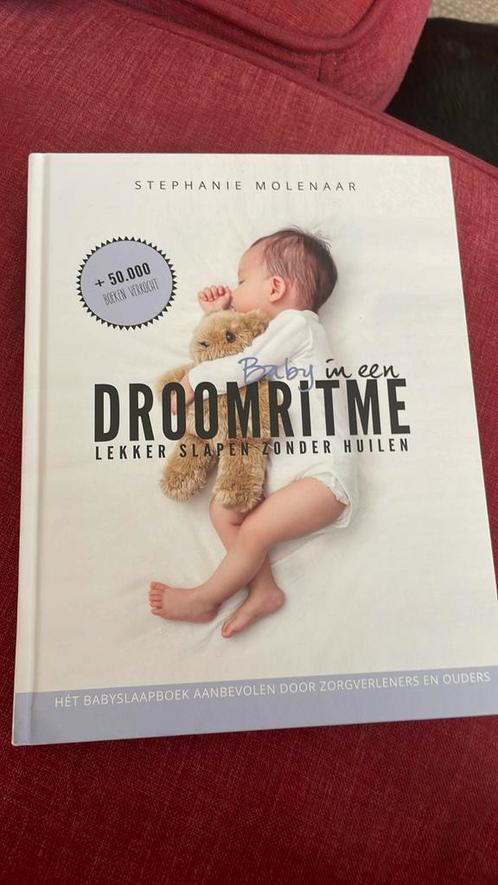 Stephanie Molenaar - Baby in een droomritme, Boeken, Zwangerschap en Opvoeding, Zo goed als nieuw, Opvoeding tot 6 jaar, Ophalen of Verzenden