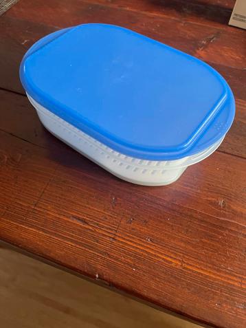Tupperware beschikbaar voor biedingen
