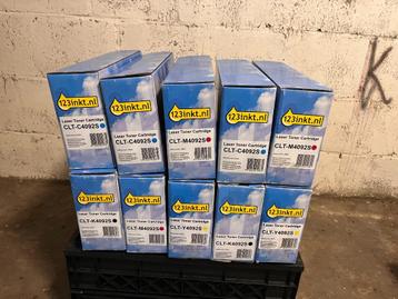 9 maal NIEUWE Magenta cartridge Samsung CTL-M4092S beschikbaar voor biedingen