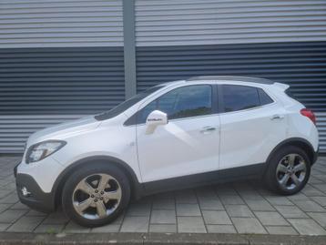 Opel Mokka 1.4 T Cosmo automaat, climatronic trekhaak pdc en beschikbaar voor biedingen
