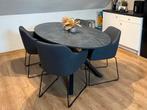 Luxe tafel met 4 bijbehorende stoelen, Huis en Inrichting, Ophalen of Verzenden, Zo goed als nieuw, 4 tot 6 stoelen