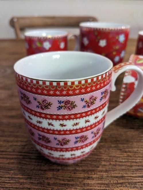 PIP Studio koffiemokjes en grote mok rood, Huis en Inrichting, Keuken | Servies, Gebruikt, Kop(pen) en/of Schotel(s), Overige stijlen
