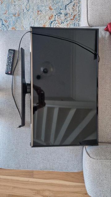 Samsung televisie tv 72cm x 42cm inclusief frame beschikbaar voor biedingen