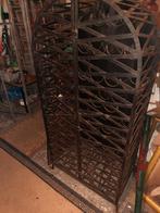 Groot Gietijzeren wijnrek, Ophalen, Gebruikt, 25 flessen of meer, Metaal