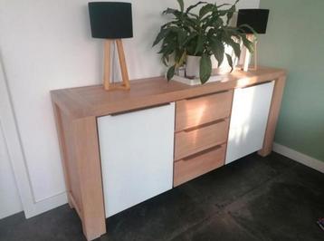 Complete inboedel van merk H&H beschikbaar voor biedingen