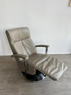 Prominent Relaxfauteuil Elektrische Sta Op Accu Taupe S Luxe, Verzenden, Zo goed als nieuw, Leer, Minder dan 50 cm
