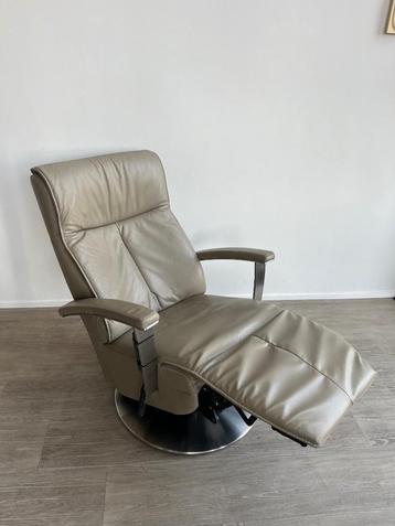 Prominent Relaxfauteuil Elektrische Sta Op Accu Taupe S Luxe beschikbaar voor biedingen