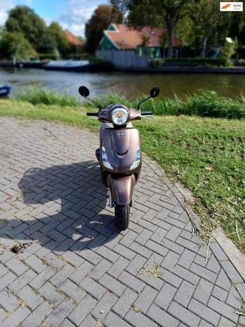 SYM Bromscooter Fiddle II | 2018 | 45km | 8.233km beschikbaar voor biedingen