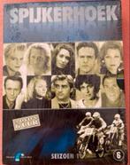 Spijkerhoek Tv-serie seizoen 1 // 3 dvd’s, Cd's en Dvd's, Dvd's | Tv en Series, Vanaf 12 jaar, Ophalen of Verzenden, Gebruikt