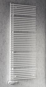 GEVRAAGD !!!!!!!4 stuks YUCCA model handdoek radiators WIT, Ophalen, Nieuw