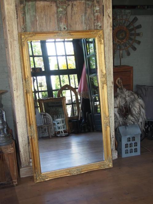 Grote Goudkleurige Spiegel, Huis en Inrichting, Woonaccessoires | Spiegels, Gebruikt, 75 tot 100 cm, 100 tot 150 cm, Rechthoekig