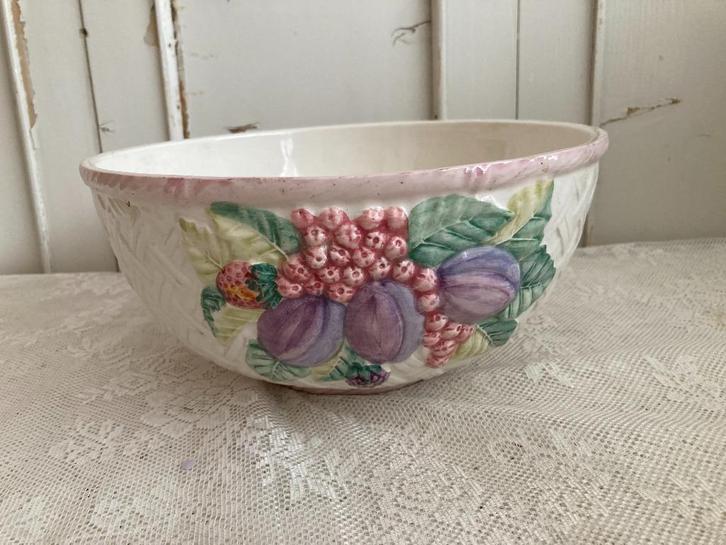 Brocante schaal met bloemdecore, Antiek en Kunst, Antiek | Servies los, Ophalen of Verzenden