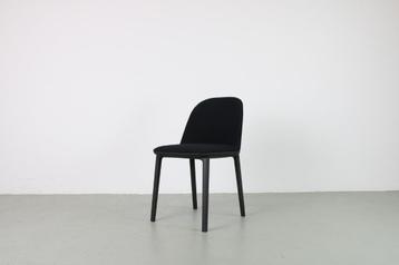 2 Vitra Softshell 4-poot zwart beschikbaar voor biedingen