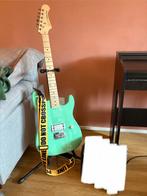 Elektrische gitaar + koffer, Ophalen, Zo goed als nieuw, Solid body, Overige merken