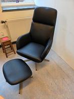 Draaifauteuil met footstool, zwart, Jysk, Huis en Inrichting, Fauteuils, Ophalen, Zo goed als nieuw, 75 tot 100 cm, 50 tot 75 cm