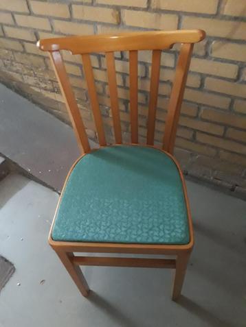 Twee leuke stoeltjes  beschikbaar voor biedingen