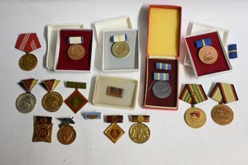 lot DDR medailles oost duitsland beschikbaar voor biedingen