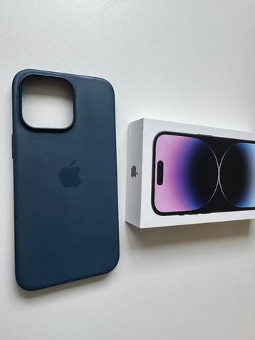 Apple 15 Pro Max hoesje Finewoven Storm Blue, org. + Magsafe beschikbaar voor biedingen