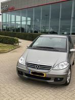Nette Mercedes A 170 Elegance Automaat (maart 2008), Auto's, Mercedes-Benz, Zwart, Overige carrosserieën, Particulier, Zilver of Grijs