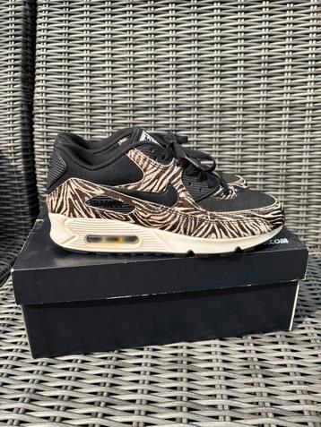 Nike air max 90 zebra id us8 beschikbaar voor biedingen
