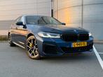 BMW 5-Serie 540i xDrive High Executive M sport 460PK!, Auto's, BMW, Euro 6, 2000 kg, Blauw, Leder