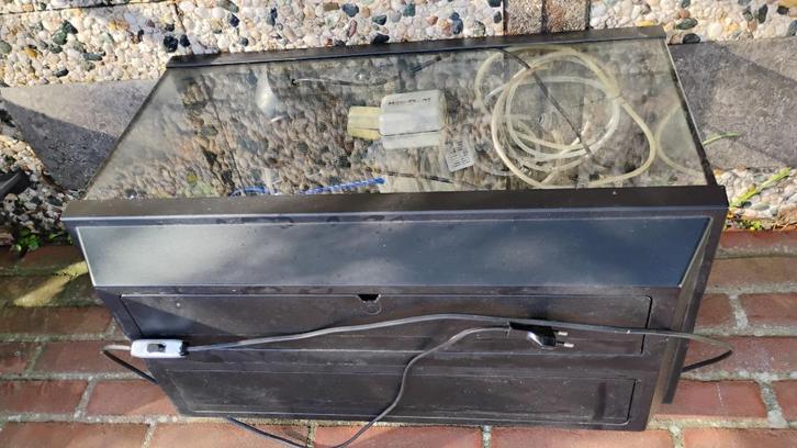 Aquarium + extraatjes €40 vaste prijs, Dieren en Toebehoren, Vissen | Aquaria en Toebehoren, Gebruikt, Leeg aquarium, Ophalen