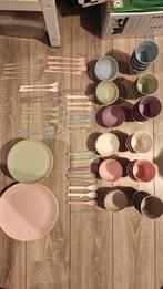 Zuperzozial servies en bestek, Huis en Inrichting, Keuken | Servies, Ophalen, Overige stijlen, Bord(en)