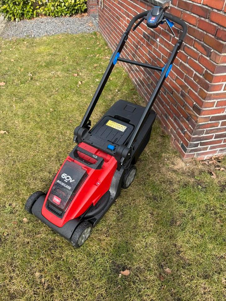 Nieuwe Toro 21844 eMulticycler accumaaier complete set!!, Tuin en Terras, Grasmaaiers, Nieuw, Accu-grasmaaier, 40 t/m 49 cm, Cirkelmaaier