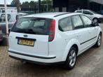 Ford Focus Wagon 1.6-16V Futura/Airco/Cruise/Terekhaak/distr, Auto's, 1596 cc, Gebruikt, 4 cilinders, 635 kg