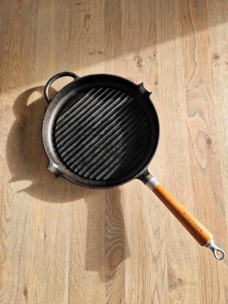 Te koop: Ronneby Bruk - gietijzeren grillpan (28 cm), Huis en Inrichting, Keuken | Potten en Pannen, Zo goed als nieuw, Koekenpan of Braadpan