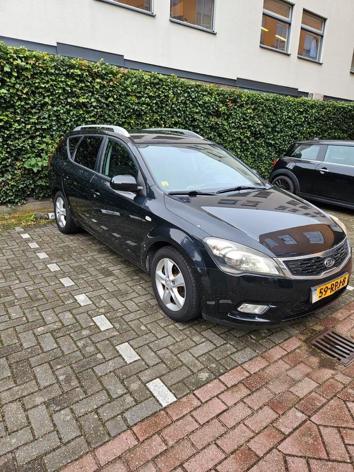 Kia (Pro) Cee d 1.4 Cvvt Sporty Wagon 2011 Zwart, Auto's, Kia, Particulier, (Pro) Cee d, Airbags, Airconditioning, Bluetooth, Cruise Control