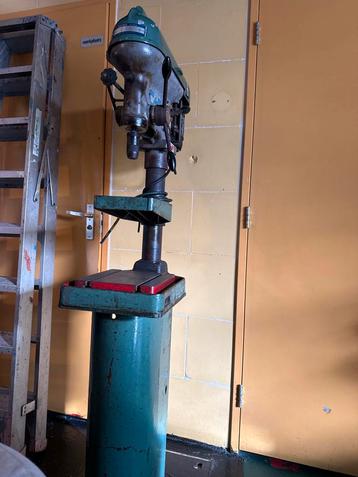 OMC Kolomboormachine - Italiaanse kwaliteit beschikbaar voor biedingen