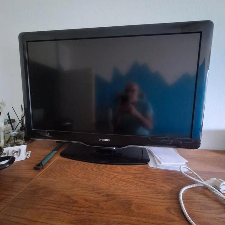 Philips tv gebruikt maar speelt goed., Audio, Tv en Foto, Televisies, Gebruikt, LCD, 80 tot 100 cm, Philips, 50 Hz, Ophalen