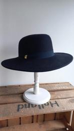 Mooie donkerblauwe hoed met brede rand, Ophalen of Verzenden, Nieuw, 56 of 57 cm (M, 7 of 7⅛ inch)