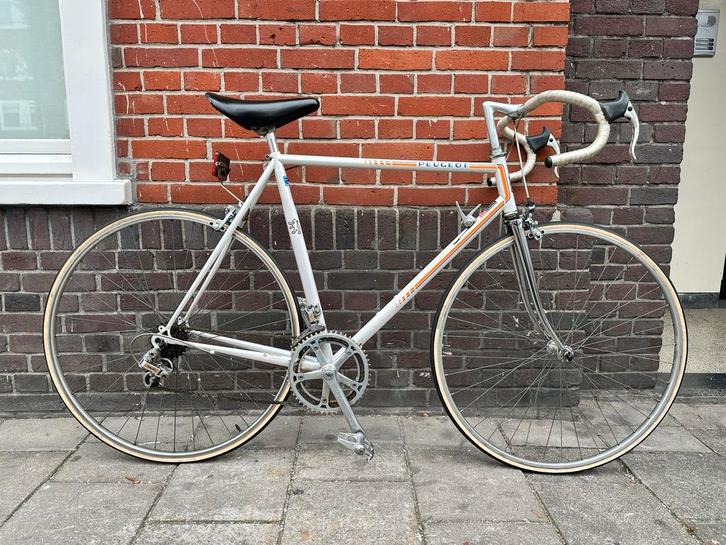 Vintage road bike. 1982 Peugeot PH12 Centenary, Fietsen en Brommers, Fietsen | Racefietsen, Gebruikt, Overige merken, 10 tot 15 versnellingen