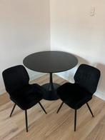 Zwarte Ronde tafel met 2 zwarte stoelen, 25 tot 50 cm, 100 tot 150 cm, Rond, Gebruikt