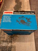 Makita Cirkelzaag 5903R 235mm (nieuw in doos), Ophalen, Cirkelzaag, Nieuw, 30 tot 70 mm