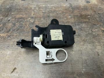 Tankklepvergrendeling Jaguar XJ X358 X350 6W93F9C070AB beschikbaar voor biedingen