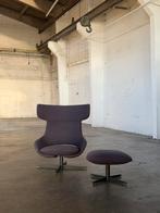 Artifort Kalm Fauteuil | Poef (NIEUWSTAAT), Huis en Inrichting, Fauteuils, Metaal, 75 tot 100 cm, Ophalen of Verzenden, Zo goed als nieuw